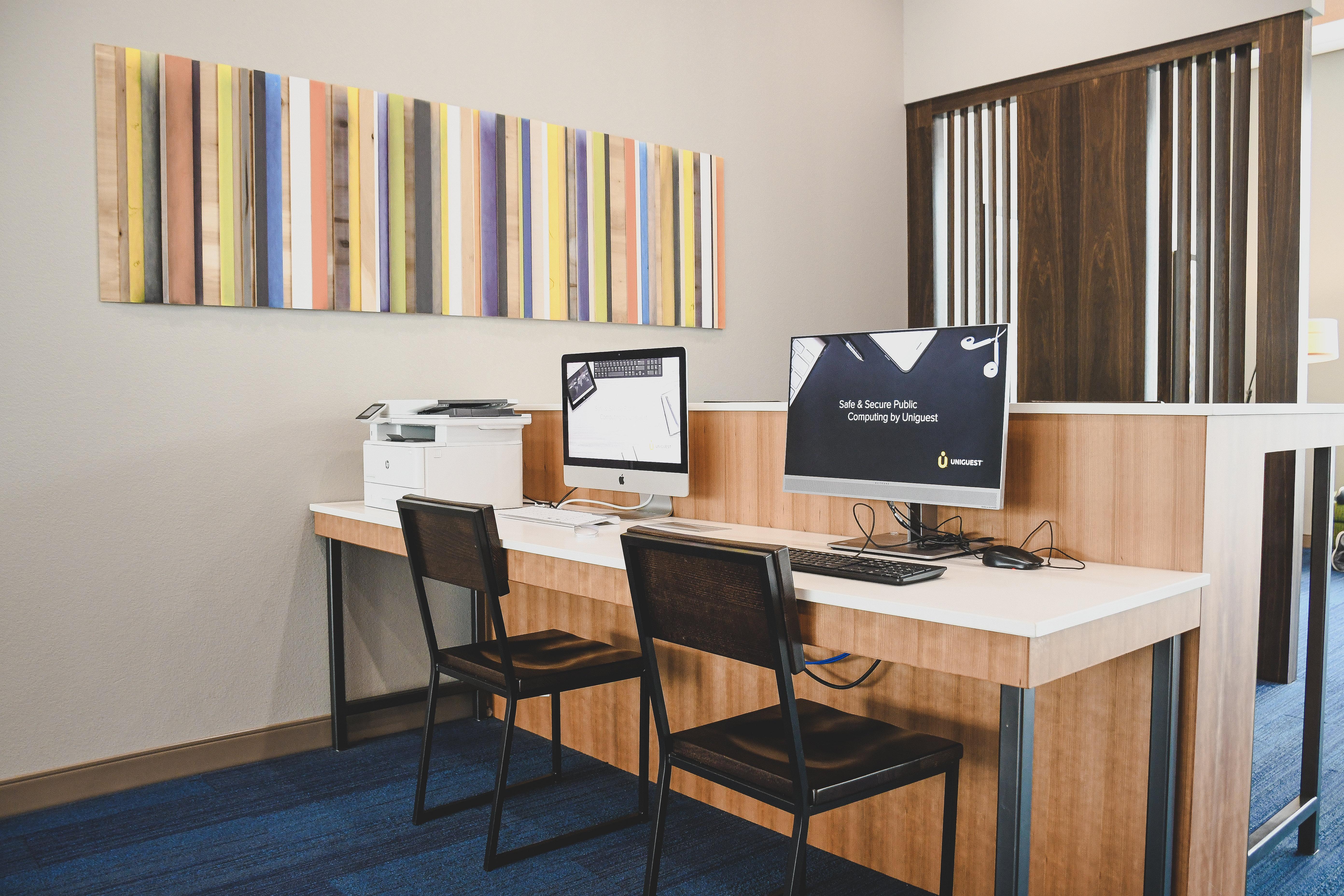 Holiday Inn Express & Suites - Omaha Downtown - Airport By Ihg Bagian luar foto